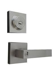 COMBO YALE CASTELLI LLAVE-LLAVE BRONCE ANTIGUO (MX89230)